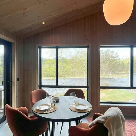 Moderne Hoyt Over Storelva Ved *