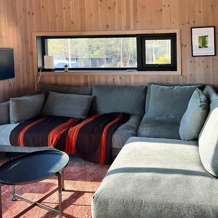 Lägenhet Moderne Hoyt Over Storelva Ved Eikefjord