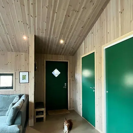 Moderne Hoyt Over Storelva Ved